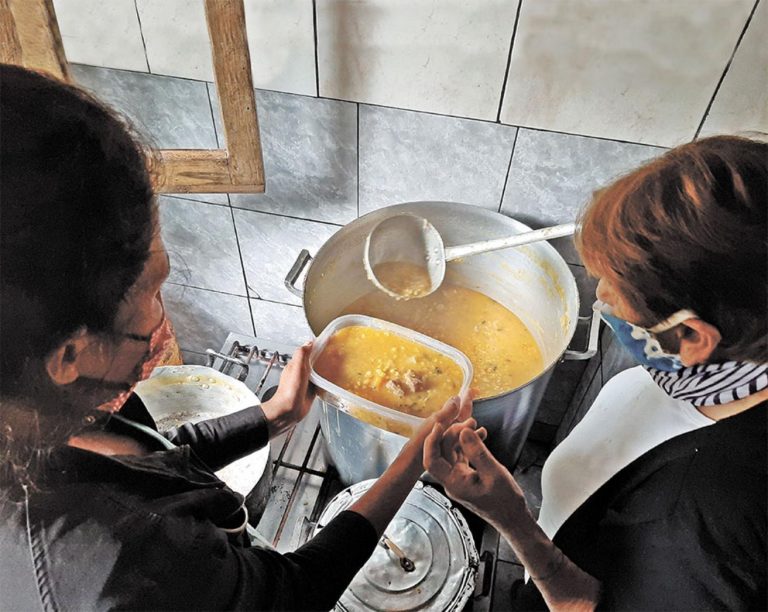 Quienes hayan roto la cuarentena en Ushuaia deberán pagar las multas comprando alimentos para comedores comunitarios