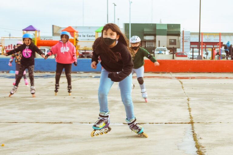 “Vamos a llevar adelante distintos programas de verano para que los jóvenes y adultos puedan participar”, anunció Velázquez