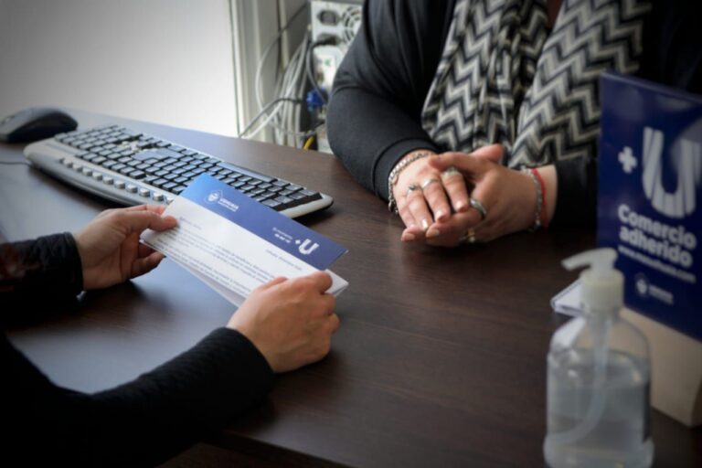 Tarjeta +U: Durante la primera quincena de 2021, más de 700 personas recibieron su ejemplar
