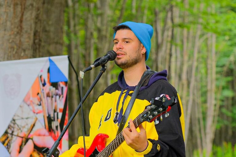 Cien años, cien artistas: “Hay mucha actividad artística en Tierra del Fuego y queremos profesionalizarla”, dijo Rossi