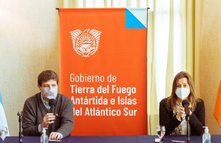 Melella ratificó el convenio de articulación entre el Sistema de Atención Telefónica de Emergencias 911 y la línea 144