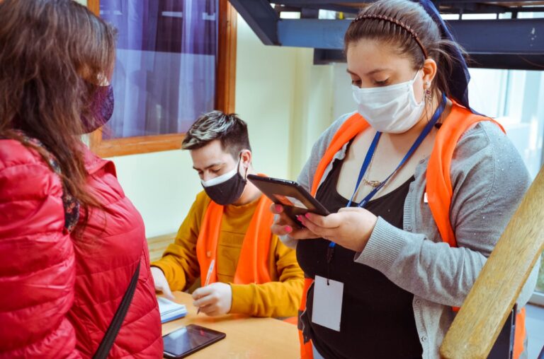 Operativo de vacunación en el parque industrial: “Operarios y operarias pudieron solicitar turno dentro de su lugar de trabajo»