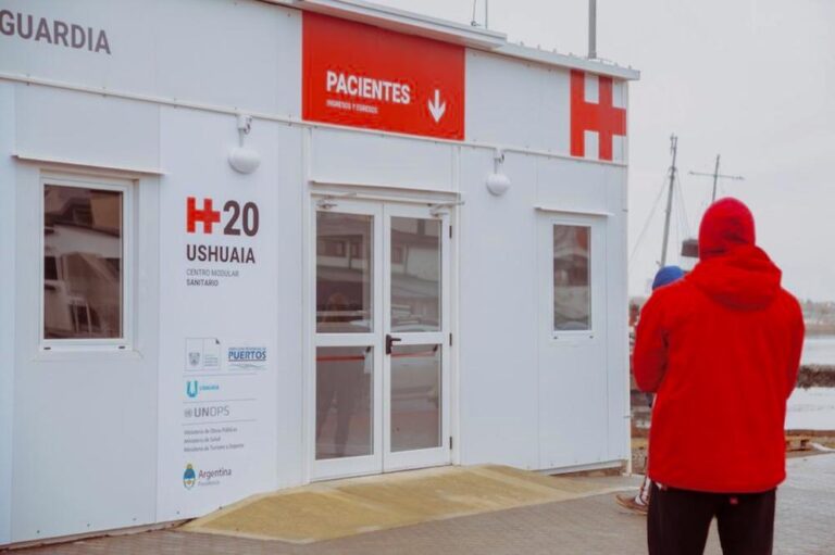 Salud anunció el nuevo sistema de atención del laboratorio del Hospital Ushuaia
