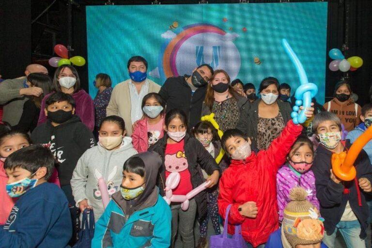 La Municipalidad de Ushuaia cerró el Mes de las Infancias entregando más de 2000 juguetes