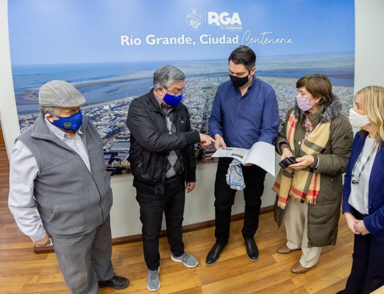 Río Grande: El intendente Martín Perez recibió la comisión directiva del Club San Martín