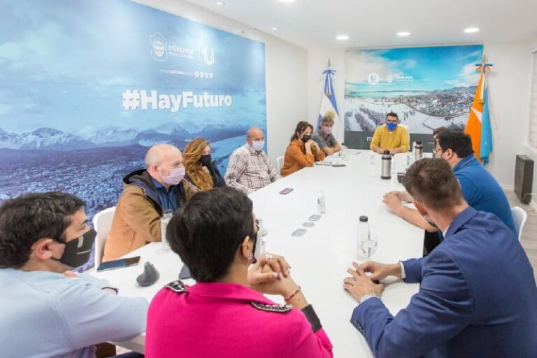 Vuoto mantuvo un encuentro de trabajo con representantes de diferentes organismos nacionales