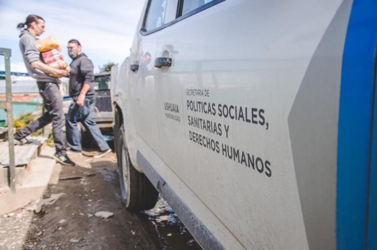 La Municipalidad de Ushuaia realizó una nueva entrega de alimentos frescos y secos a más de 34 comedores
