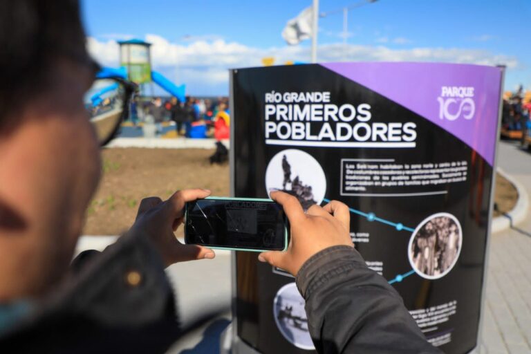 App y Realidad Aumentada: La Municipalidad de Río Grande presentó el recorrido histórico del Parde de los 100 Años