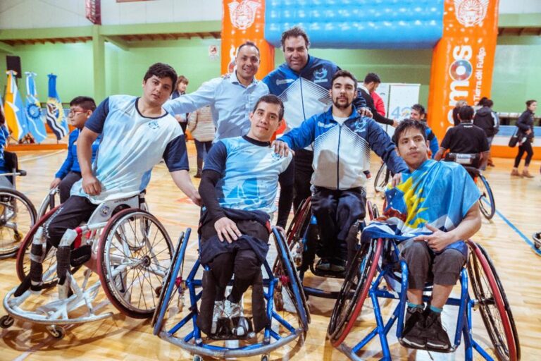 El gobernador Melella anunció que 64 deportistas de Tierra del Fuego recibirán una beca deportiva