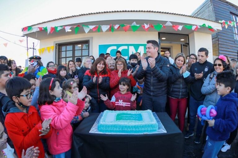 Río Grande: El intendente Perez inauguró el nuevo Centro Comunitario en el barrio AGP