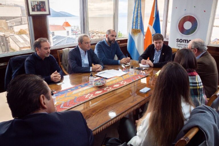 El gobernador Melella y directivos de la empresa MMEX anunciaron inversiones por 500 millones de dólares en energía verde