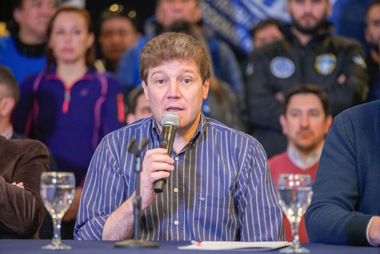 “Desde sus escritorios en Buenos Aires intentan definir el futuro de nuestra provincia y no lo vamos a permitir”