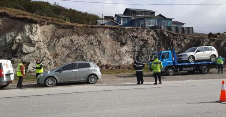 LA MUNICIPALIDAD DE USHUAIA REALIZÓ CONTROL DE TRÁNSITO CON 400 VEHICULOS CONTROLADOS Y 21 VEHÍCULOS INCAUTADOS