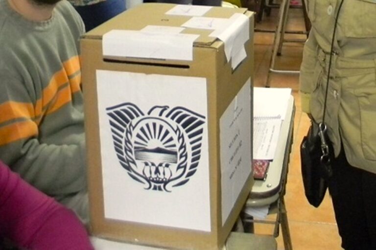 EL GOBERNADOR MELELLA CONVOCÓ A ELECCIONES PROVINCIALES PARA EL PRÓXIMO 14 DE MAYO