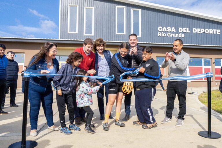 MELELLA : “ESTE NUEVO GIMNASIO TIENE QUE VER CON LA INCLUSIÓN SOCIAL, CON LA PREVENCIÓN Y CON CRECER DIGNAMENTE”