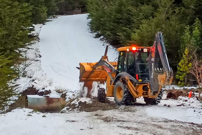 VIALIDAD PROVINCIAL INTENSIFICA LOS TRABAJOS DE CONSERVACIÓN Y MANTENIMIENTO EN LAS RUTAS INTERNAS DE LA PROVINCIA