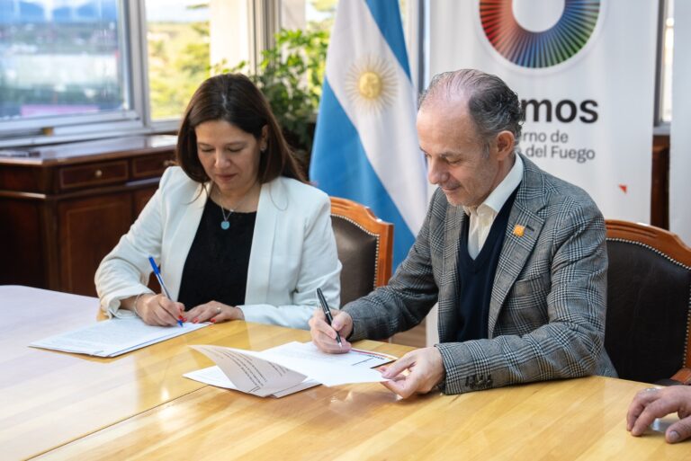 GOBIERNO FIRMÓ UN CONVENIO DE ASISTENCIA Y COOPERACIÓN SOBRE ACCESIBILIDAD CON PRESIDENCIA DE LA NACIÓN