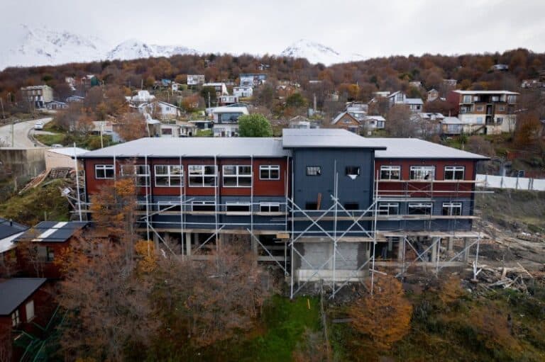 Escuela 40 de Ushuaia: “es una obra relevante para el proyecto educativo de la jornada completa”, dijo Melella
