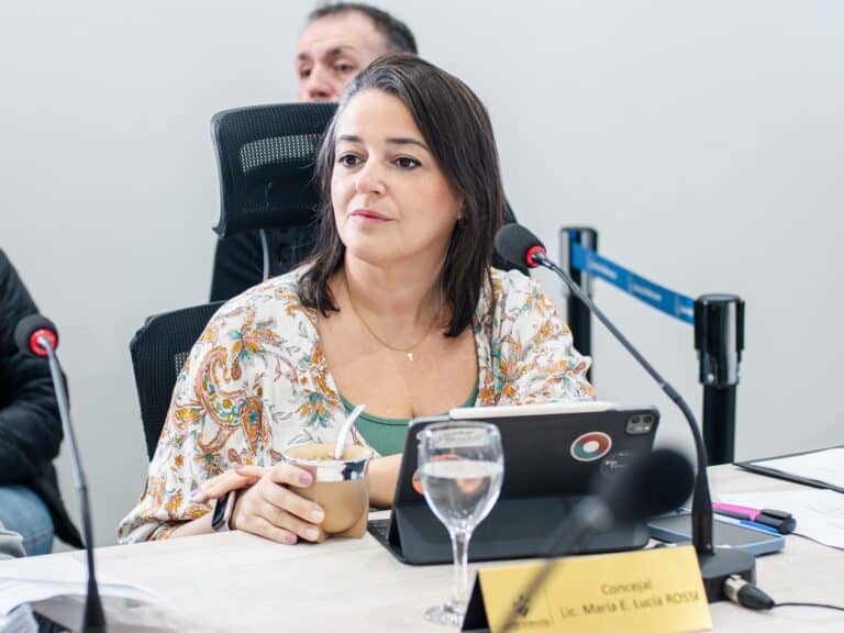 Lucía Rossi cuestiona «la especulación financiera que se hace con recursos públicos del municipio»