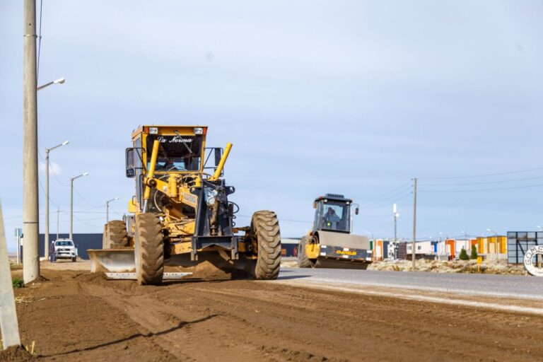 Vialidad Provincial avanza con trabajos de mantenimiento en rutas y vías complementarias