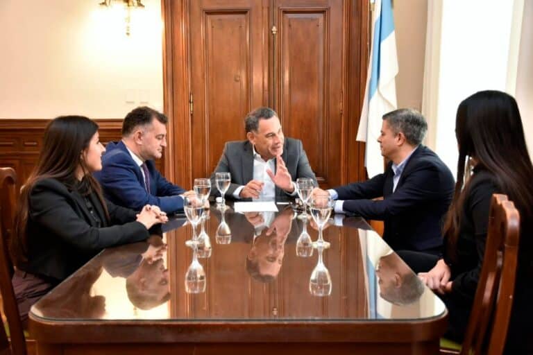 Gobierno fortalece cooperación interprovincial y agenda federal por la Cuestión Malvinas