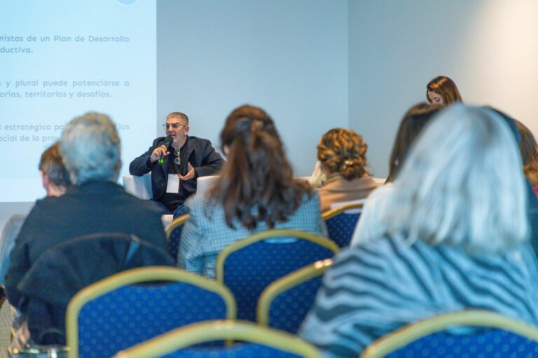 Tierra del Fuego presentó su programa de transformación educativa en un encuentro federal