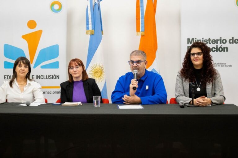 Más de 2.500 docentes participaron del Pre Congreso de Educación e Inclusión del Fin del Mundo