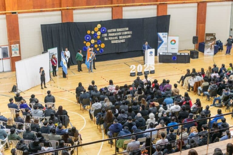 Se entregaron más de 300 certificados a egresados del Centro de Formación Laboral de Río Grande